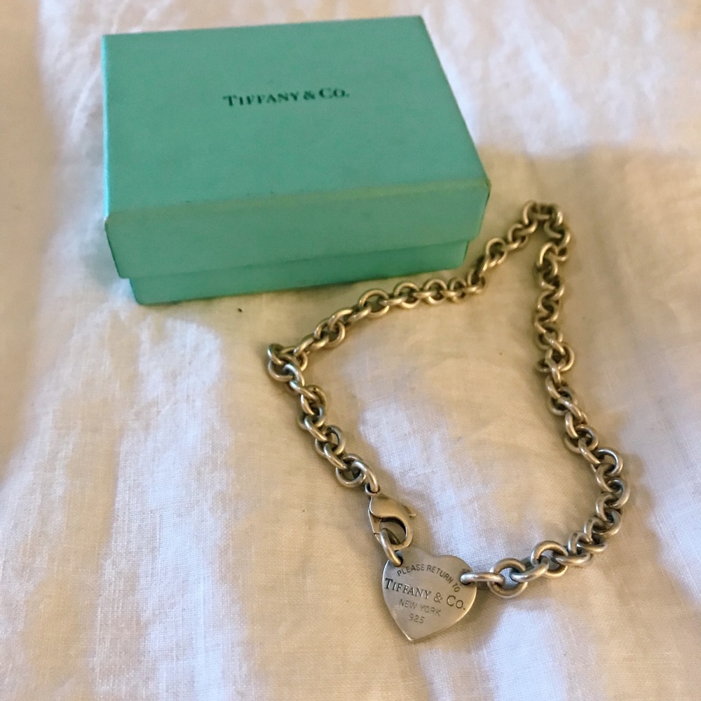 AUTHENTIC TIFFANY’S HEART NECKLACE